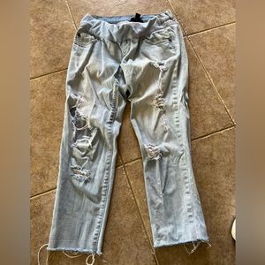 Luxe Denim maternity size 28